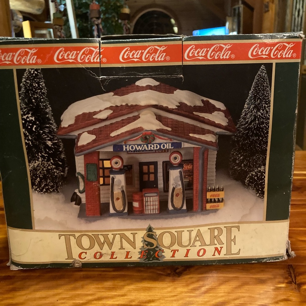 Coca Cola Town Square Collection Howard’s Oil